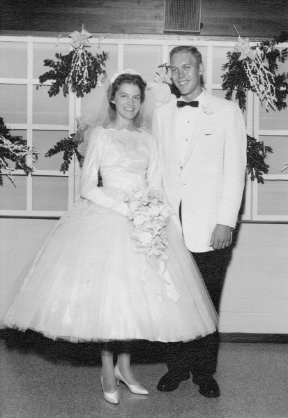 File:Sonja and Dwight Kelsey wedding.jpg