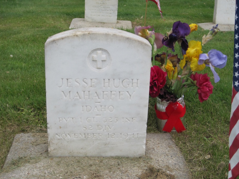 File:Hugh Mahaffey headstone.jpg