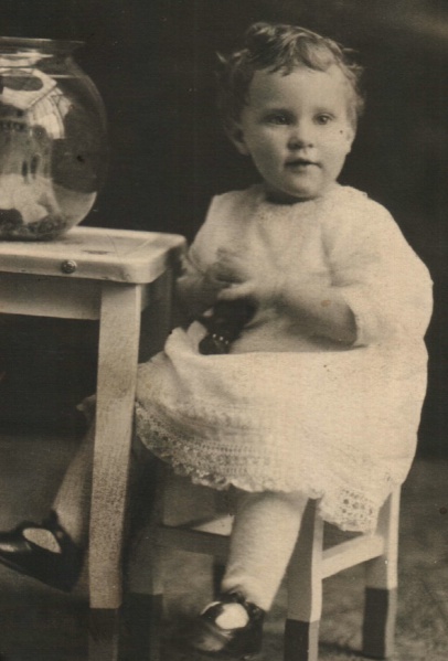 File:Ruth Benson baby portrait.jpg