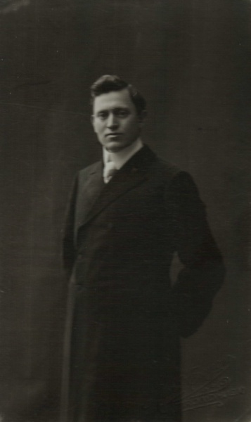 File:Mathias Benson mission portrait.jpg